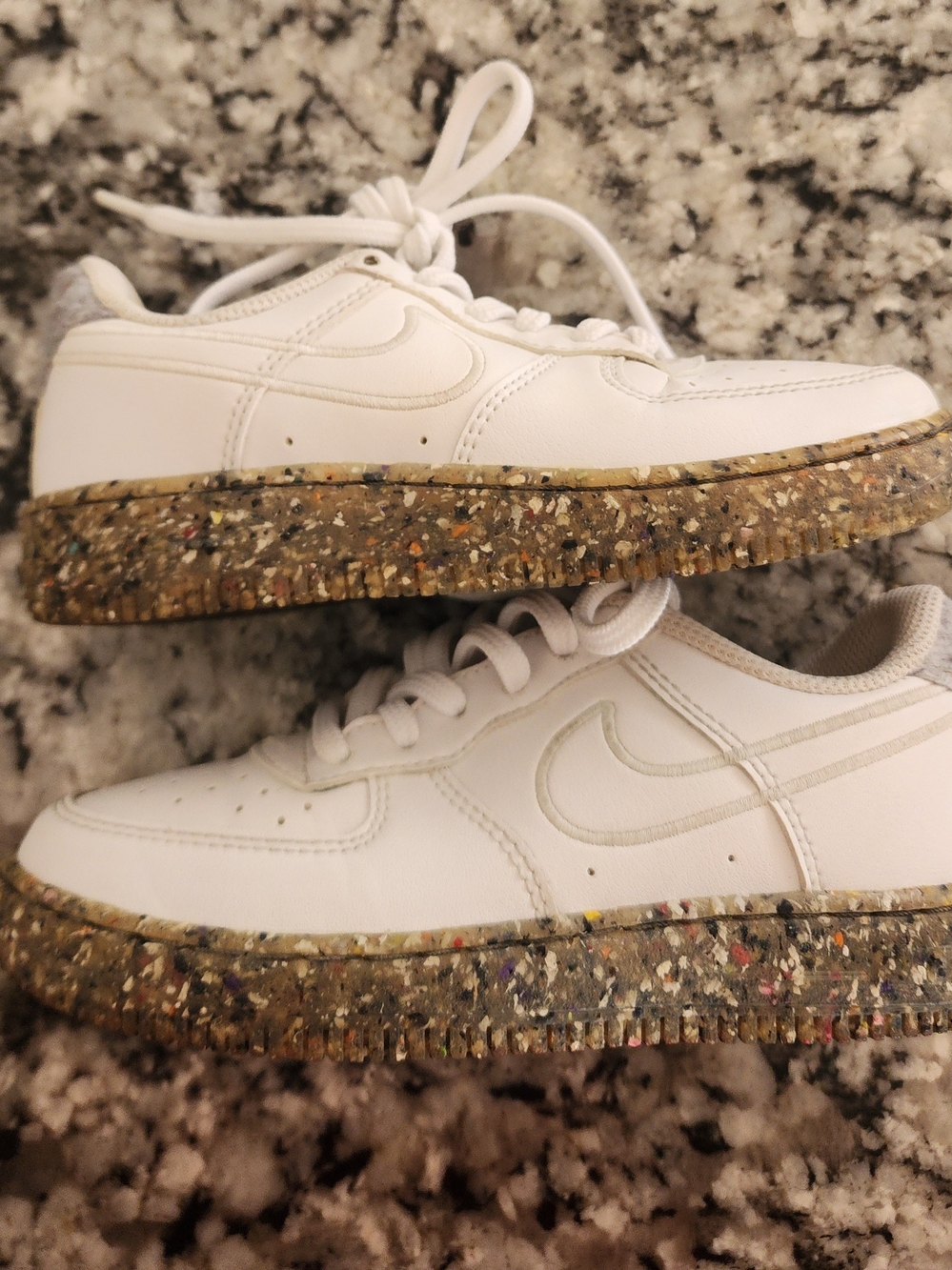 Nike White Low-Top Sneakers with Multicolor Recycled Speckled Sole